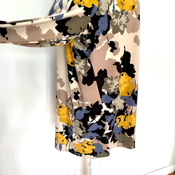 Bundle of two top size L - Picture 5 of 13